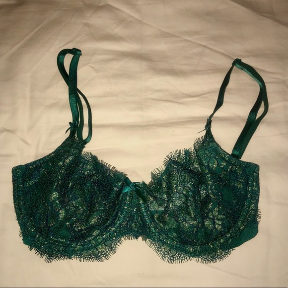 Victoria’s Secret unlined push up bra - Picture 1 of 3